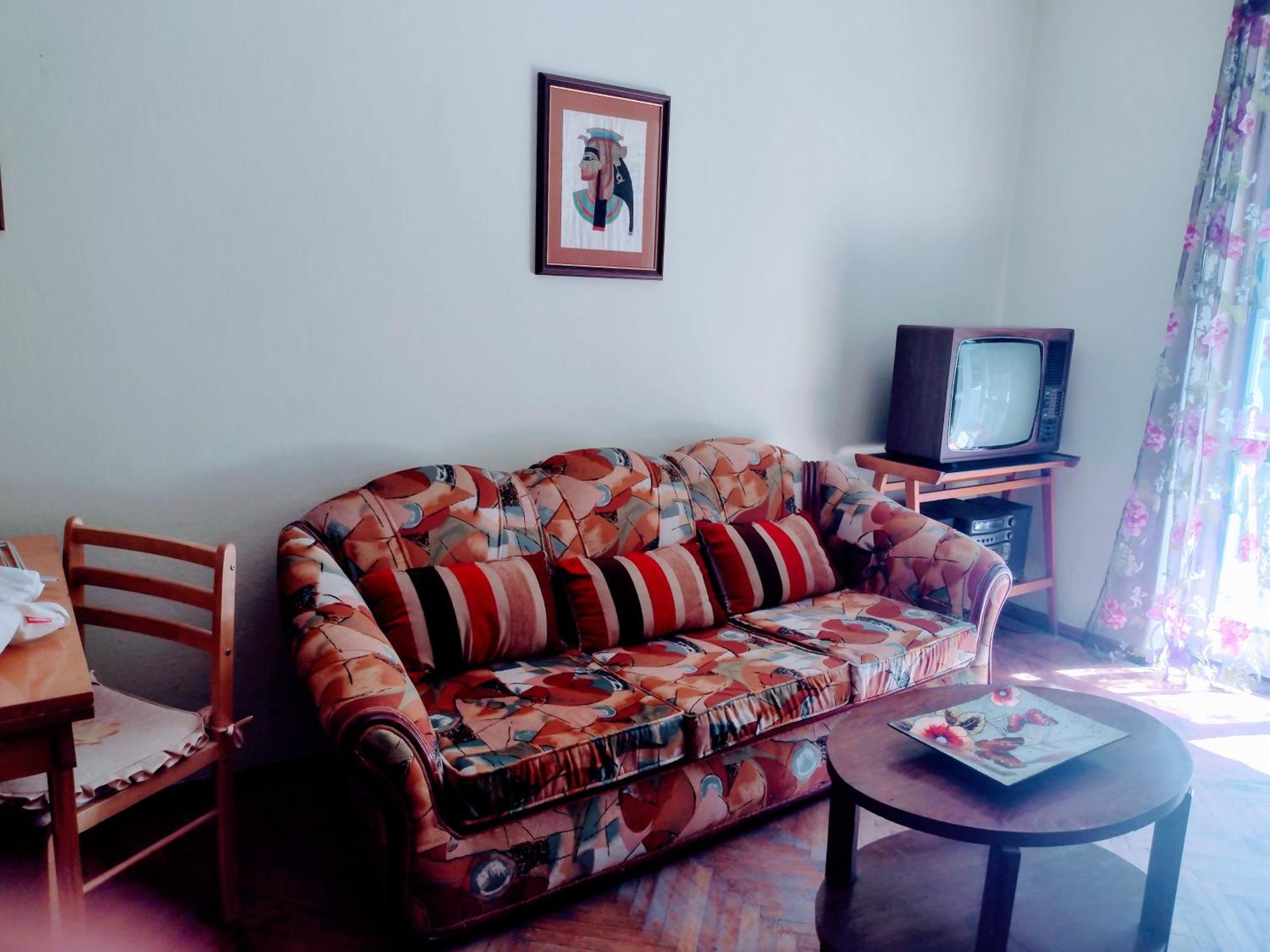 Era Echoes - Preserved Historical Apartment Tirana Zewnętrze zdjęcie