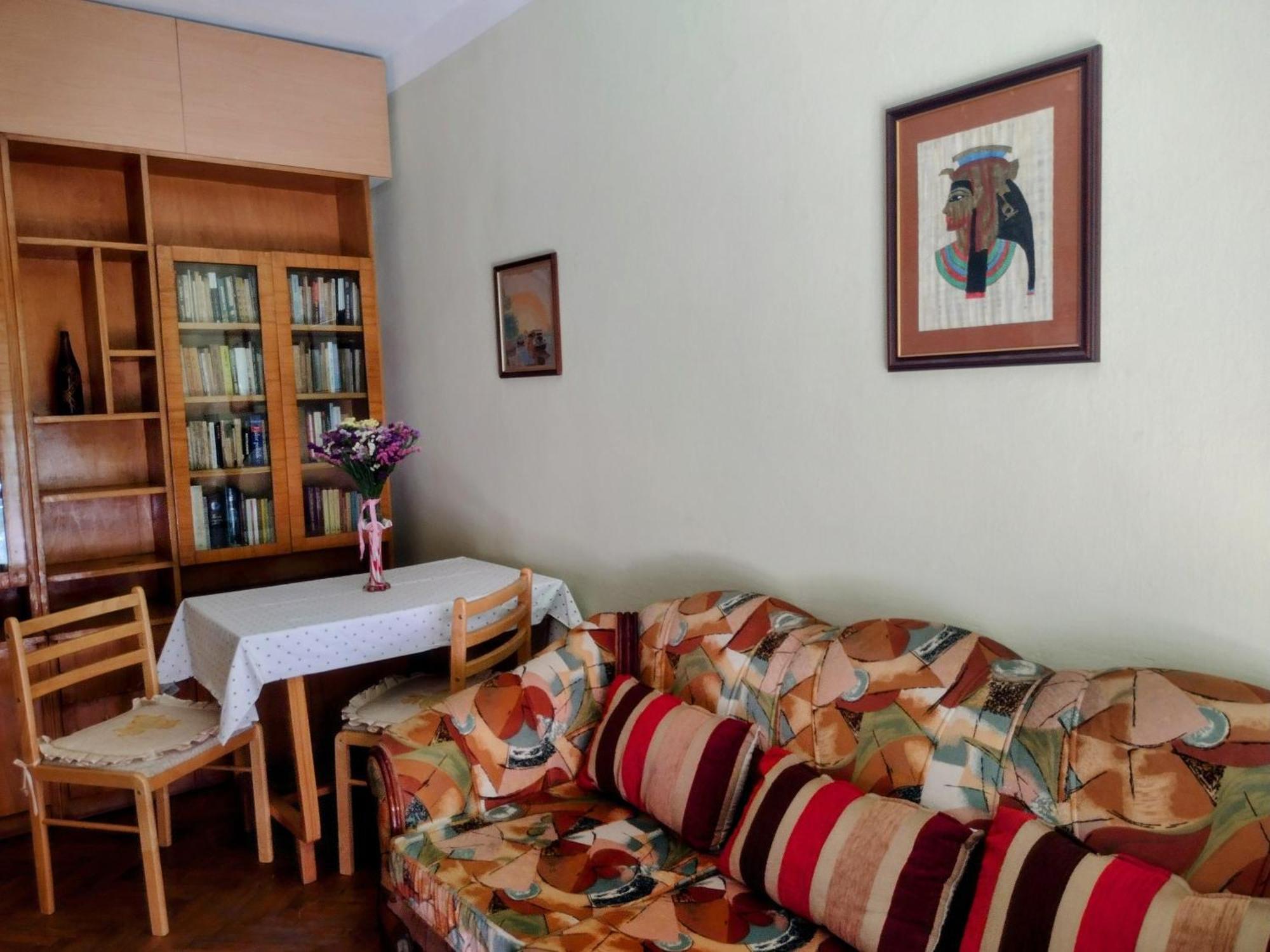 Era Echoes - Preserved Historical Apartment Tirana Zewnętrze zdjęcie